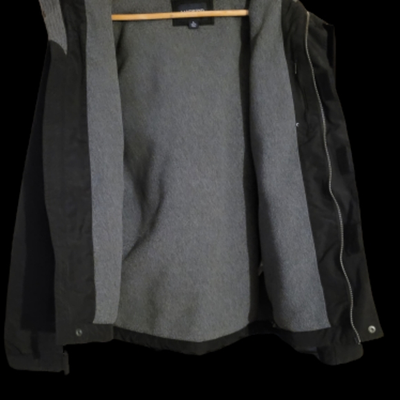 Lands end Jacket - Picture 2 of 3